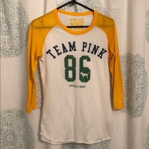 VS PINK t-shirt